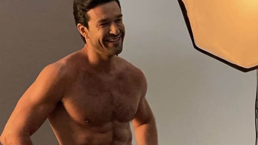 O ator Sergio Marone usa e abusa dos cliques ousados nas redes sociais O ator Sergio Marone usa e abusa dos cliques ousados nas redes sociais
