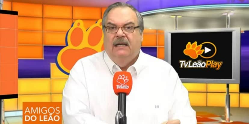 Gilberto Barros no "Amigos do Leão" (Foto: Reprodução/YouTube) Gilberto Barros no "Amigos do Leão" (Foto: Reprodução/YouTube)