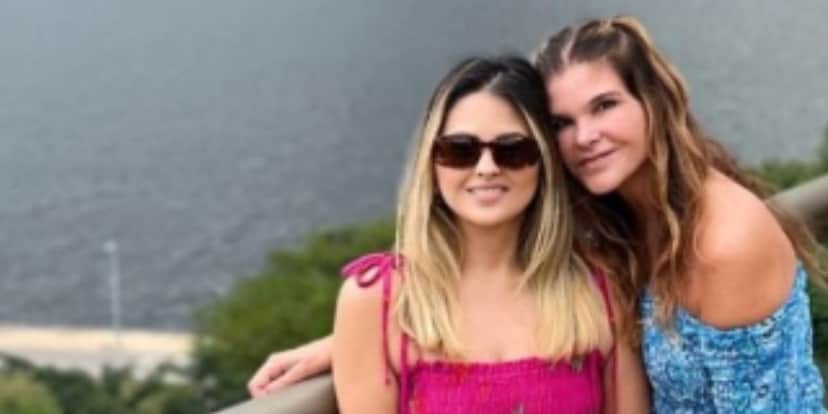 A filha mais velha de de Cristiana Oliveira, a 1ª Juma, fez 35 anos e exibiu sua beleza impressionante em foto rara A filha mais velha de de Cristiana Oliveira, a 1ª Juma, fez 35 anos e exibiu sua beleza impressionante em foto rara