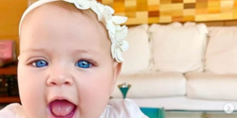 De olhos azuis, a nova filha de Edson Celulari é, para muitos, a criança mais linda do Brasil De olhos azuis, a nova filha de Edson Celulari é, para muitos, a criança mais linda do Brasil