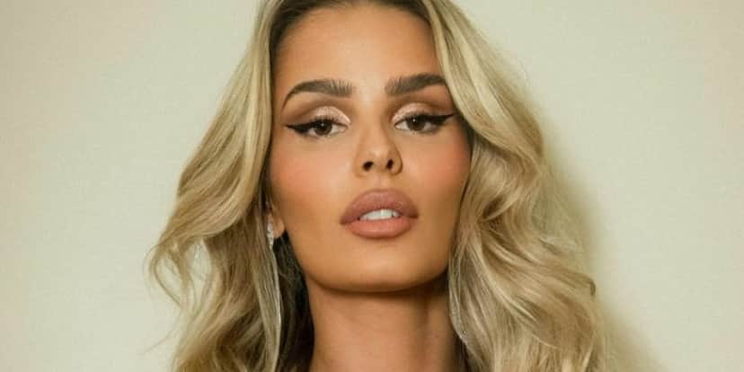Yasmin Brunet dá show de estrelismo no show de Matheus e Kauan Yasmin Brunet dá show de estrelismo no show de Matheus e Kauan