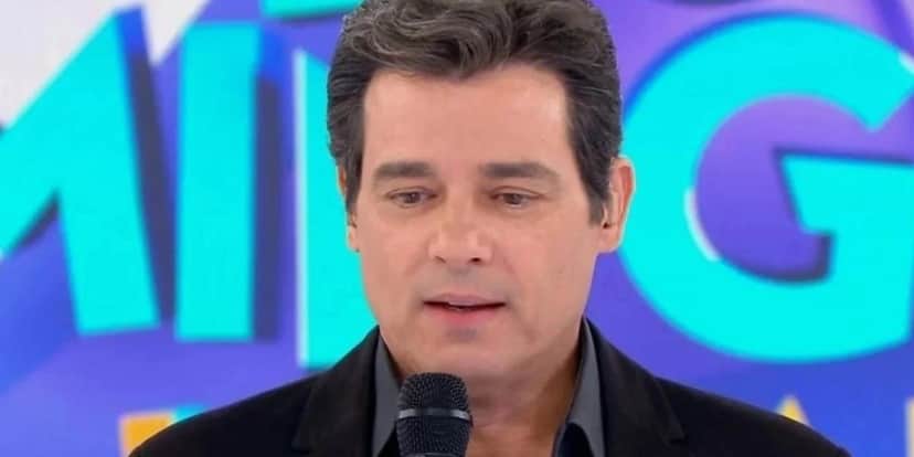 Apresentador do SBT, Celso Portiolli, após cirurgia devido a um câncer, inicia tratamento especial - Reprodução Apresentador do SBT, Celso Portiolli, após cirurgia devido a um câncer, inicia tratamento especial - Reprodução