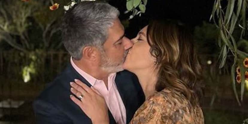 Âncora comemora 4 anos de casamento Âncora comemora 4 anos de casamento