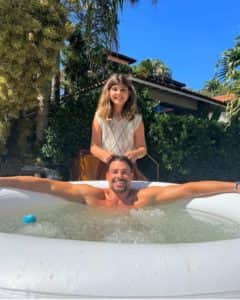 Cauã Reymond e Sofia no dia dos pais (Instagram) Cauã Reymond e Sofia no dia dos pais (Instagram)