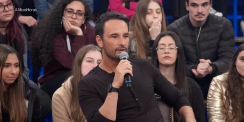 Rodrigo Santoro falou sobre casamento gay 'vivido': 'Não foi fácil' Rodrigo Santoro falou sobre casamento gay 'vivido': 'Não foi fácil'