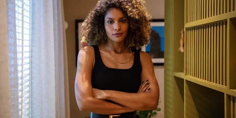 Caracterização de Bárbara Reis para Todas as Flores (Foto: Reprodução/Globo) Caracterização de Bárbara Reis para Todas as Flores (Foto: Reprodução/Globo)