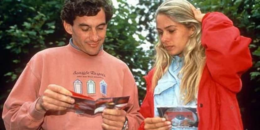 Ayrton Senna e Galisteu ficaram juntos durante um ano (Foto Reprodução/Internet) Ayrton Senna e Galisteu ficaram juntos durante um ano (Foto Reprodução/Internet)