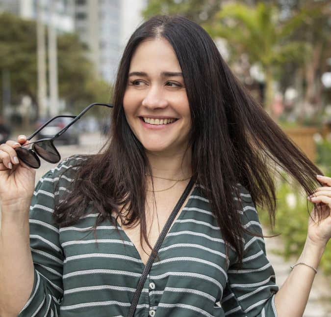 Personagem Guida da Atriz Alessandra Negrini em Travessia (Foto: Reprodução, Globo) Personagem Guida da Atriz Alessandra Negrini em Travessia (Foto: Reprodução, Globo)