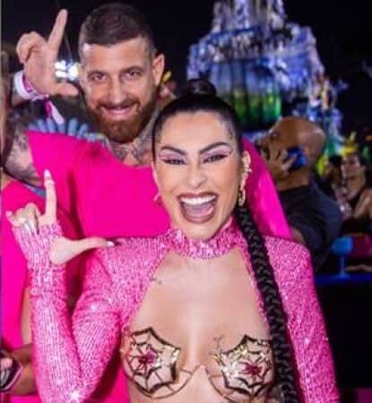 Cleo e o marido votaram em Lula no primeiro turno (Foto: Reprodução) Cleo e o marido votaram em Lula no primeiro turno (Foto: Reprodução)