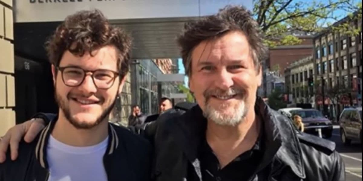 Pietro está identico ao pai, Antonio Calloni (Reprodução) Pietro está identico ao pai, Antonio Calloni (Reprodução)
