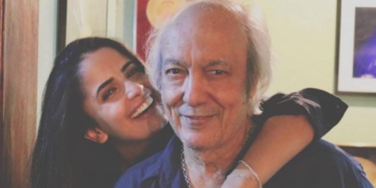 Erasmo Carlos não se preocupa com as críticas por conta da diferença de idade do casal (Reprodução: Instagram) Erasmo Carlos não se preocupa com as críticas por conta da diferença de idade do casal (Reprodução: Instagram)