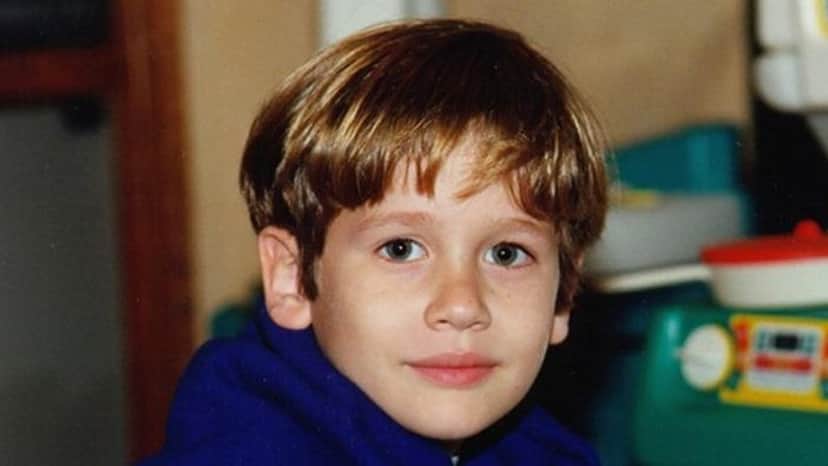 Guilherme Vieira em 1999, como Lucas, seu primeiro papel na TV em Vila Madalena (Foto: CEDOC / TV Globo) Guilherme Vieira em 1999, como Lucas, seu primeiro papel na TV em Vila Madalena (Foto: CEDOC / TV Globo)