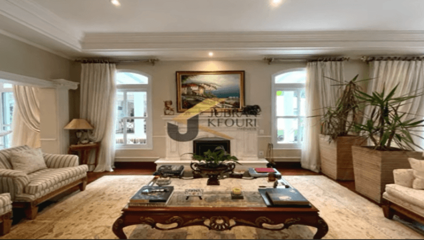 Sala de estar, da mansão de Chitãozinho, com direito até a lareira (Foto Reprodução/Site imobiliário Jubran Kfouri) Sala de estar, da mansão de Chitãozinho, com direito até a lareira (Foto Reprodução/Site imobiliário Jubran Kfouri)