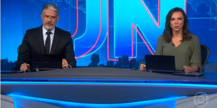 William Bonner e Ana Paula Araújo deram notícias sobre Lula no "Jornal Nacional" (Foto: Reprodução/TV Globo) William Bonner e Ana Paula Araújo deram notícias sobre Lula no "Jornal Nacional" (Foto: Reprodução/TV Globo)