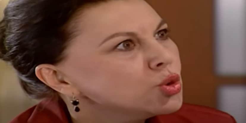 Marly Bueno como Marta em "Mulheres Apaixonadas" (Foto: Reprodução/TV Globo) Marly Bueno como Marta em "Mulheres Apaixonadas" (Foto: Reprodução/TV Globo)