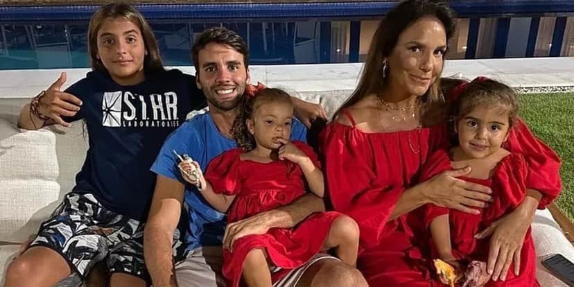 Ivete Sangalo, Daniel Cady, Marcelo, Marina e Helena (Foto: Reprodução) Ivete Sangalo, Daniel Cady, Marcelo, Marina e Helena (Foto: Reprodução)