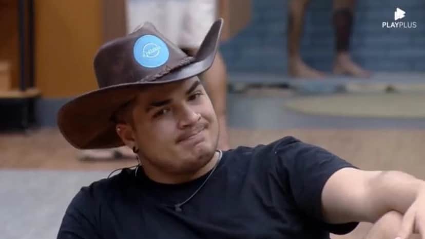 Eliminado de A Fazenda, Lucas Santos solta o verbo e detona a produção do reality da Record - Foto Reprodução Eliminado de A Fazenda, Lucas Santos solta o verbo e detona a produção do reality da Record - Foto Reprodução