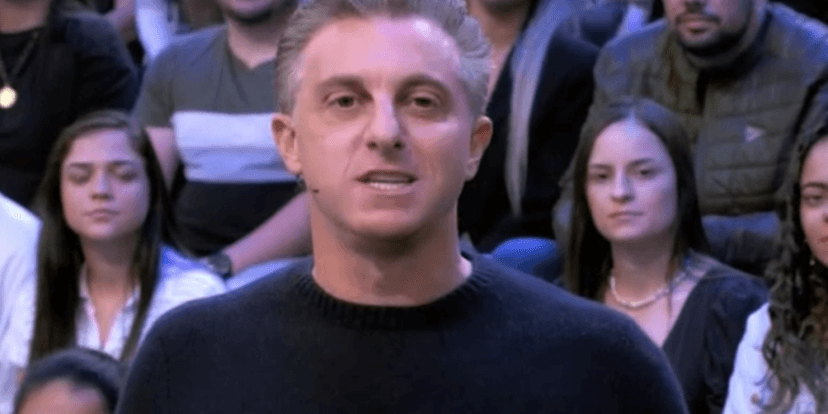 Luciano Huck encerrou o Domingão com despedida e homenagem a Gal Costa (Foto: Reprodução) Luciano Huck encerrou o Domingão com despedida e homenagem a Gal Costa (Foto: Reprodução)