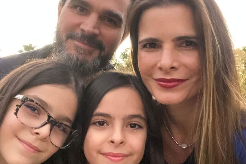 Luciano Camargo e a família (Foto: Reprodução) Luciano Camargo e a família (Foto: Reprodução)