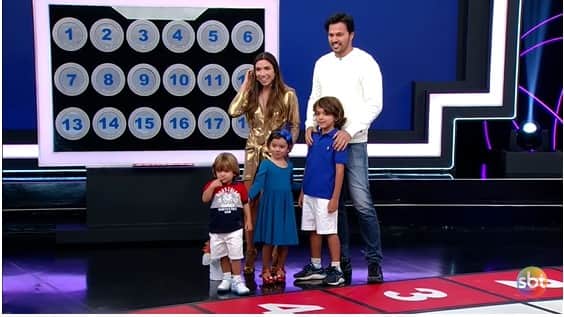 Apresentadora foi homenageada no SBT - Foto: Reprodução Apresentadora foi homenageada no SBT - Foto: Reprodução