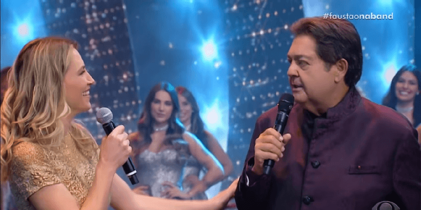 Faustão e Anne Lottermann sob comando da atração na Band (Foto: Divulgação) Faustão e Anne Lottermann sob comando da atração na Band (Foto: Divulgação)