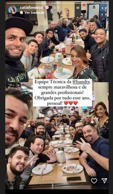 Catia Fonseca compartilha foto com toda a equipe da Band Catia Fonseca compartilha foto com toda a equipe da Band