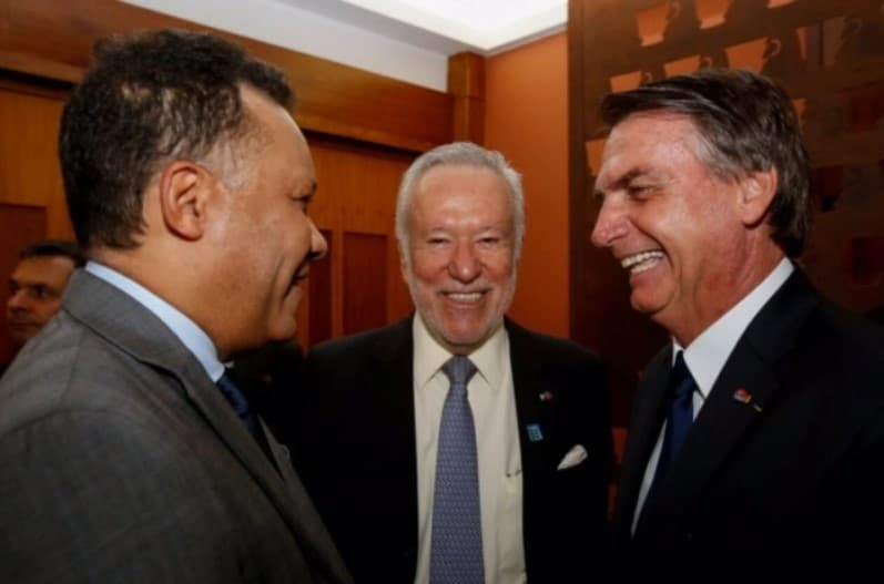Heraldo Pereira, Alexandre Garcia e Jair Bolsonaro se encontraram em Brasília em 2018 Heraldo Pereira, Alexandre Garcia e Jair Bolsonaro se encontraram em Brasília em 2018