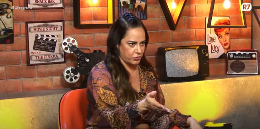 Silvia Abravanel relembrou a ajuda que teve do pai, Silvio Santos, para voltar ao ar no SBT Silvia Abravanel relembrou a ajuda que teve do pai, Silvio Santos, para voltar ao ar no SBT