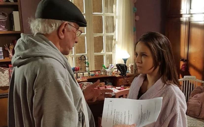Larissa Manoela faz triste desabafo de luto por morte de estrela de Carrossel, do SBT - Foto Reprodução Larissa Manoela faz triste desabafo de luto por morte de estrela de Carrossel, do SBT - Foto Reprodução