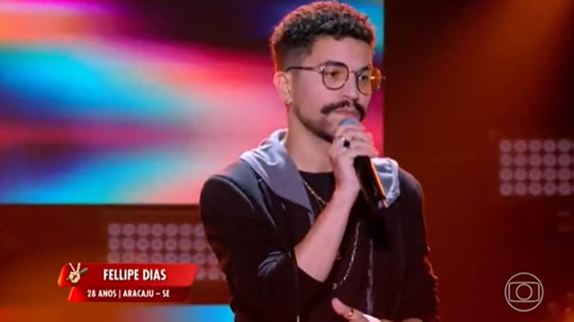 Fellipe Dias emocionou jurados técnicos no reality musical da Globo (Reprodução) Fellipe Dias emocionou jurados técnicos no reality musical da Globo (Reprodução)