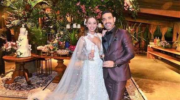 Apresentadora Eliana, expõe detalhes do casamento do famoso Darlisson Dutra com colega do SBT - Foto Reprodução Apresentadora Eliana, expõe detalhes do casamento do famoso Darlisson Dutra com colega do SBT - Foto Reprodução