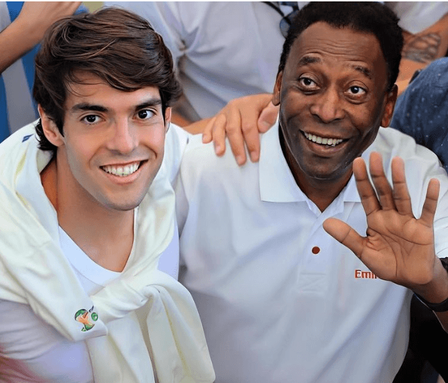 Após polêmica envolvendo Ronaldo Fenômeno e ausência no velório de Pelé, Kaká usa suas redes sociais para se pronunciar - Foto Reprodução Após polêmica envolvendo Ronaldo Fenômeno e ausência no velório de Pelé, Kaká usa suas redes sociais para se pronunciar - Foto Reprodução
