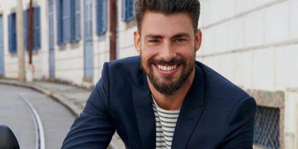 Bombando, Cauã Reymond é dono de mega loja de shopping, que você já pode ter ido e nem podia fazer ideia