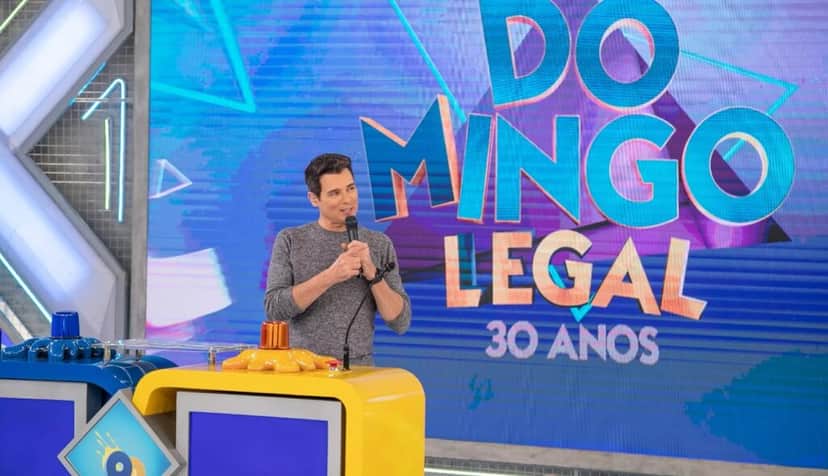 Celso Portiolli no palco do Domingo Legal especial de 30 anos Celso Portiolli no palco do Domingo Legal especial de 30 anos