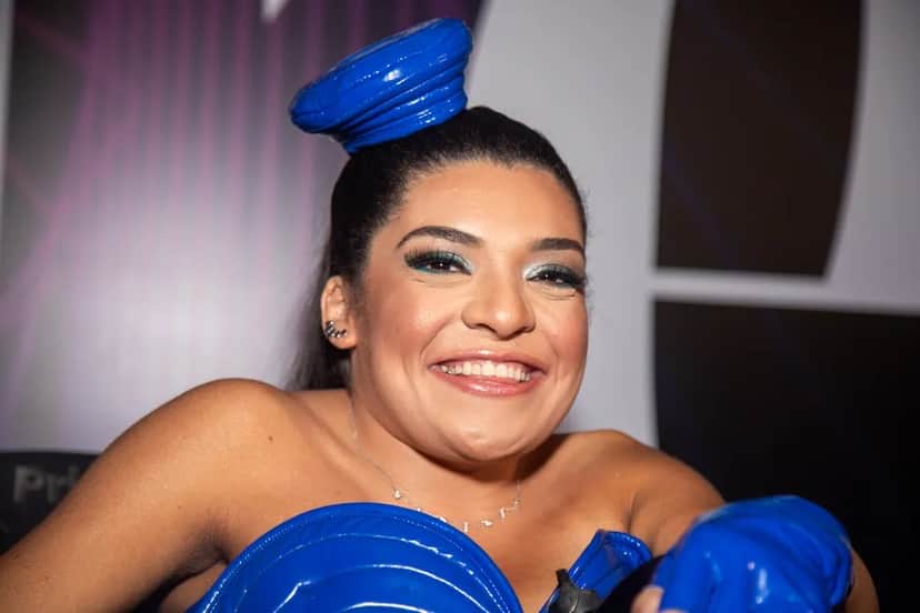Pequena Lo faz aniversário e apresenta o namorado na festa Pequena Lo faz aniversário e apresenta o namorado na festa