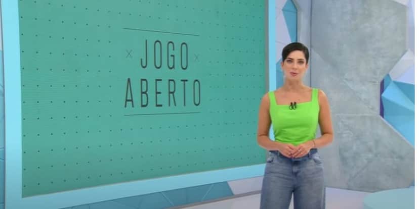 Substituta de Renata Fan, Kalinka Schutel, se vê em situação delicada no Jogo Aberto e faz pedido (Reprodução: Jogo Aberto/ Band) Substituta de Renata Fan, Kalinka Schutel, se vê em situação delicada no Jogo Aberto e faz pedido (Reprodução: Jogo Aberto/ Band)