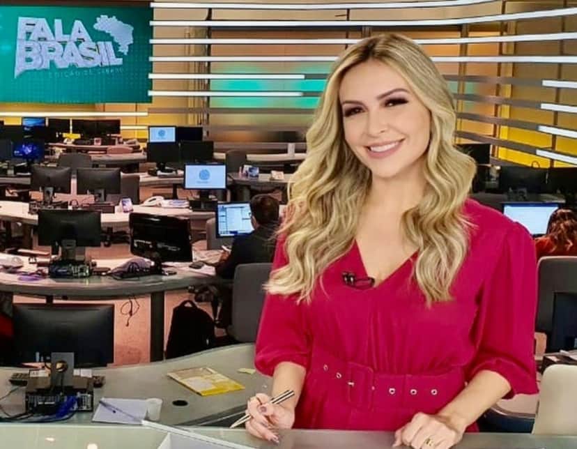 Thalita Oliveira deixou de integrar o time de apresentadores do Fala Brasil Thalita Oliveira deixou de integrar o time de apresentadores do Fala Brasil