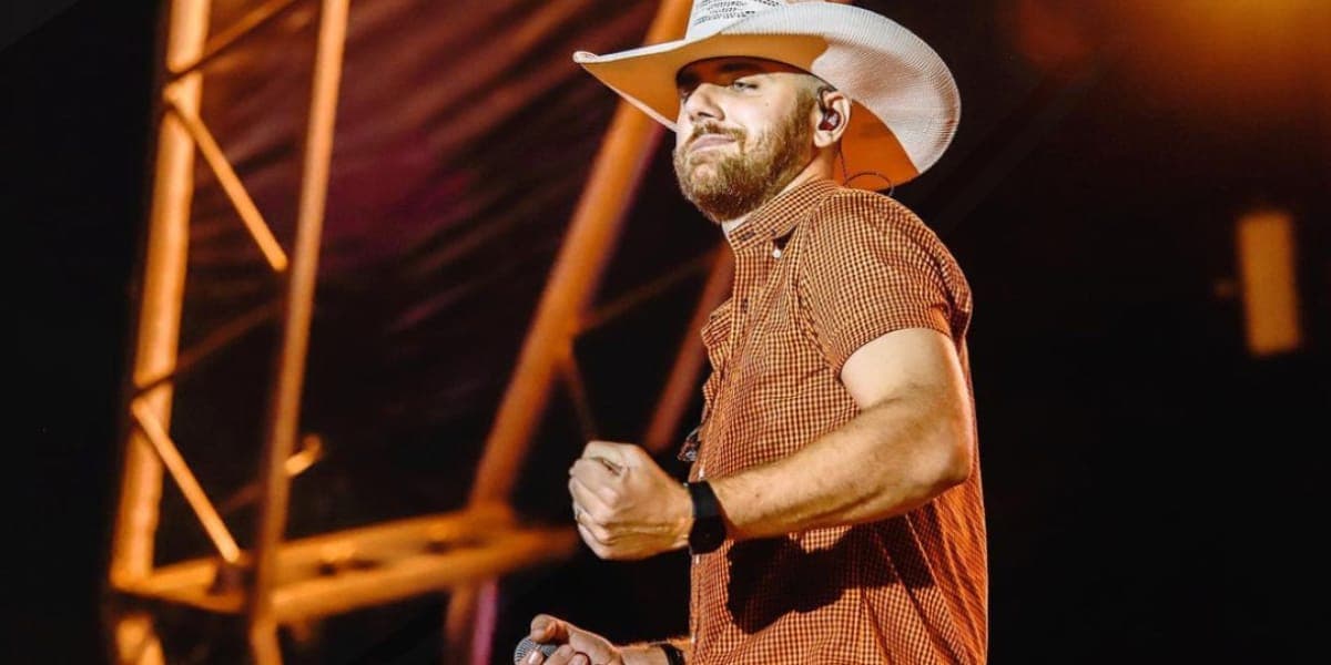 Zé Neto está sofrendo com uma forte crise de ansiedade e teve que cancelar todos os shows (Reprodução: Instagram) Zé Neto está sofrendo com uma forte crise de ansiedade e teve que cancelar todos os shows (Reprodução: Instagram)