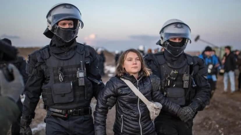 Policiais sofrem acusação de farsa em prisão de famosa e jornal da Globo dá todas as informações - Foto Reprodução Policiais sofrem acusação de farsa em prisão de famosa e jornal da Globo dá todas as informações - Foto Reprodução