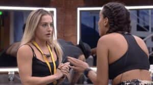 BBB23 - Domitila e Bruna tem bate-boca e clima pega fogo com provocação e guerra declarada (Foto: Reprodução / Globoplay) BBB23 - Domitila e Bruna tem bate-boca e clima pega fogo com provocação e guerra declarada (Foto: Reprodução / Globoplay)