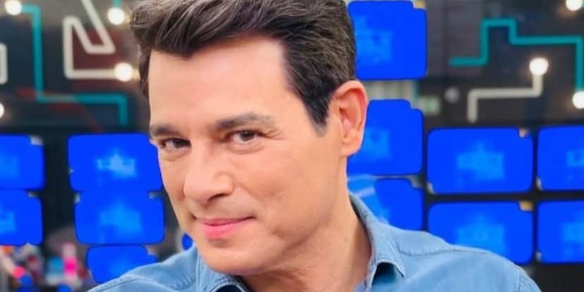 Celso Portiolli expôs o que filho aprontou com a sua foto (Imagem: Reprodução) Celso Portiolli expôs o que filho aprontou com a sua foto (Imagem: Reprodução)