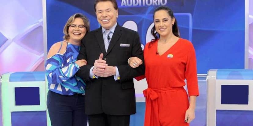Silvio Santos com Cíntia e Silvia Abravanel no SBT (Foto Reprodução/Internet) Silvio Santos com Cíntia e Silvia Abravanel no SBT (Foto Reprodução/Internet)