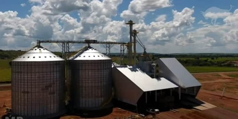 Fazenda Gusttavo Lima (Reprodução: Youtube) Fazenda Gusttavo Lima (Reprodução: Youtube)