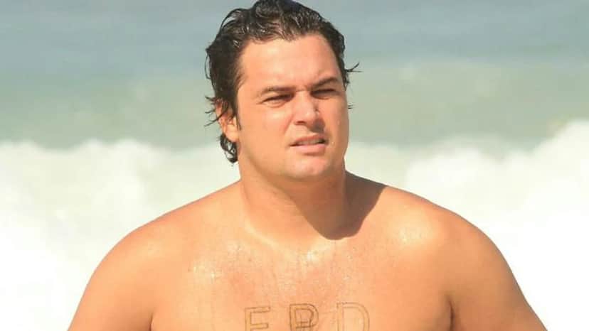 cantor foi flagrado nas praias do Rio de Janeiro (Foto: JC Pereira/AgNews) cantor foi flagrado nas praias do Rio de Janeiro (Foto: JC Pereira/AgNews)
