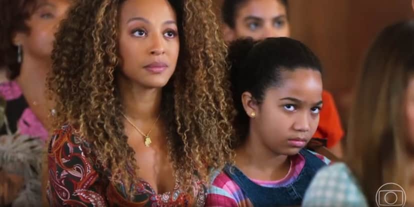 Sol e a Duda em cena da novela Vai na Fé Sol e a Duda em cena da novela Vai na Fé