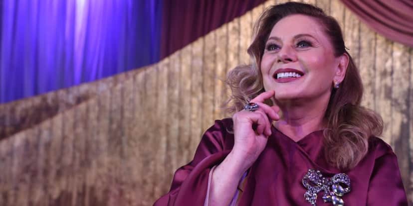 Vera Fischer em 'Quando Eu For Mãe Quero Amar Desse Jeito' - Foto: Reprodução Vera Fischer em 'Quando Eu For Mãe Quero Amar Desse Jeito' - Foto: Reprodução