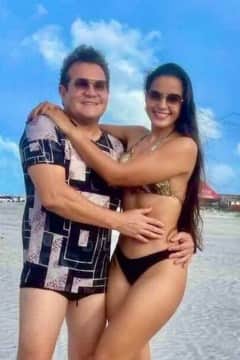Ximbinha aparece com mulher que foi acusada de causar sua separação com Joelma - Foto Reprodução Ximbinha aparece com mulher que foi acusada de causar sua separação com Joelma - Foto Reprodução