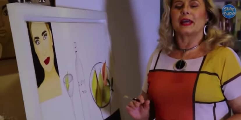 A grande atriz Vera Fischer, que brilhou na Globo, tem uma mansão luxuosa que conta com piscina gigante e quadros valiosos - Foto Reprodução YouTube A grande atriz Vera Fischer, que brilhou na Globo, tem uma mansão luxuosa que conta com piscina gigante e quadros valiosos - Foto Reprodução YouTube