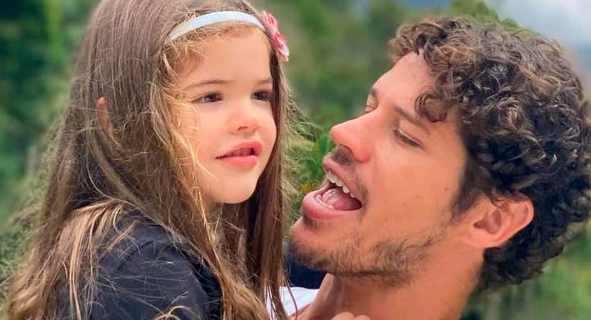Abriu o jogo! Débora Nascimento dá detalhes e conta que é perseguida após término com o ator da Globo, José Loreto - Foto Reprodução Instagram Abriu o jogo! Débora Nascimento dá detalhes e conta que é perseguida após término com o ator da Globo, José Loreto - Foto Reprodução Instagram