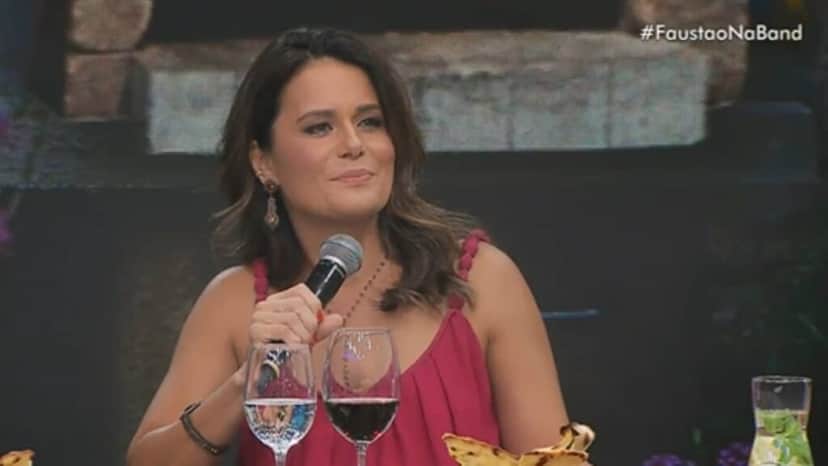 Adriana Araújo durante o programa "Faustão na Band" (Foto: Reprodução/Band) Adriana Araújo durante o programa "Faustão na Band" (Foto: Reprodução/Band)